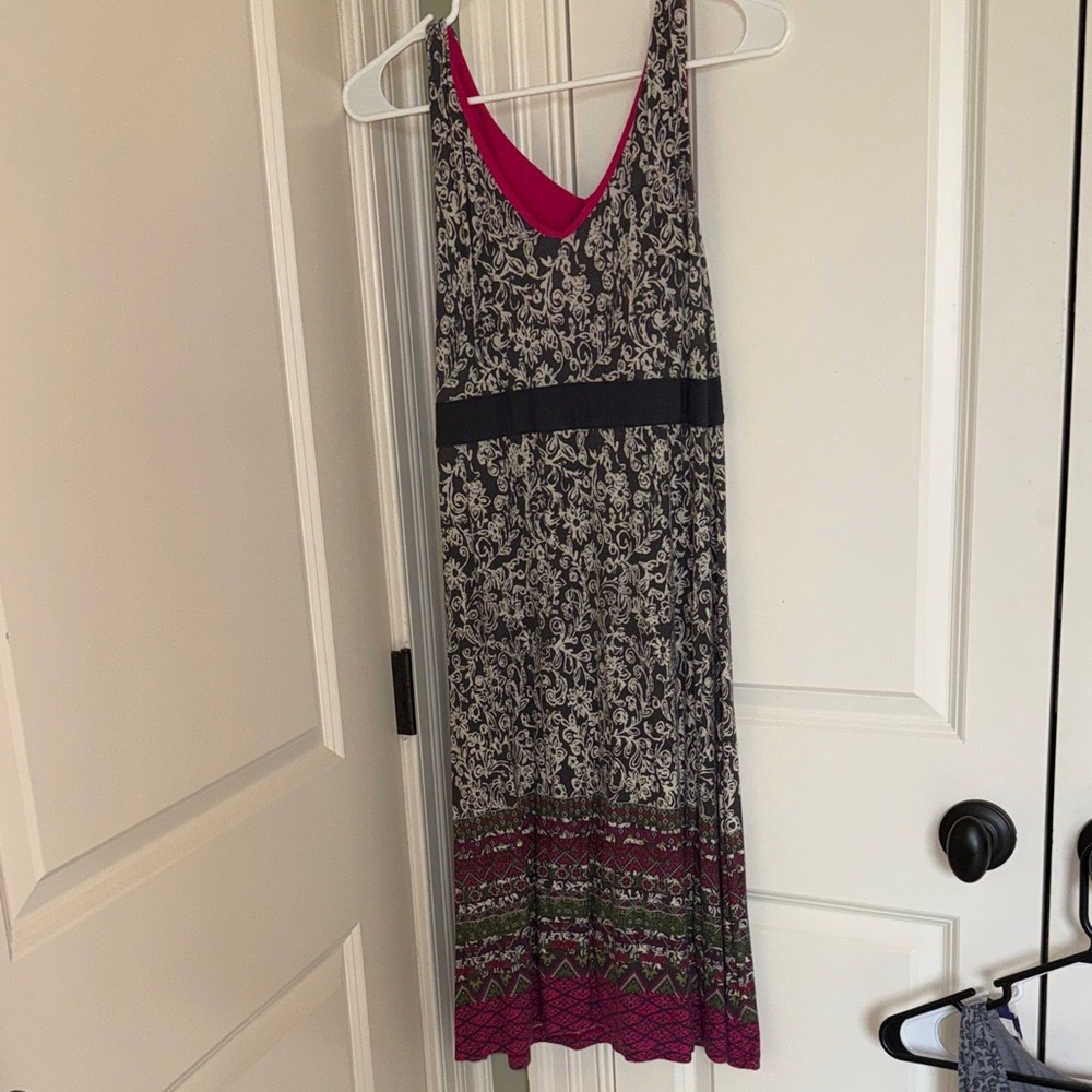 Athleta Black and Pink Patterned Midi Dress